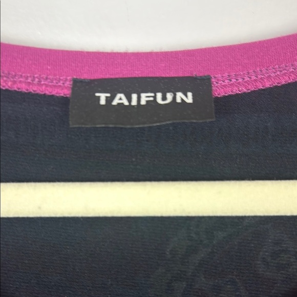 Taifun Multicoloured 3/4 Sleeve Ruffled Hem Graphic Blouse Size 14 - Picture 3 of 12